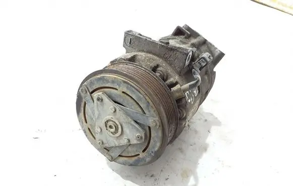 Opel Vivaro Air conditioning (A/C) compressor (pump) 8200848916