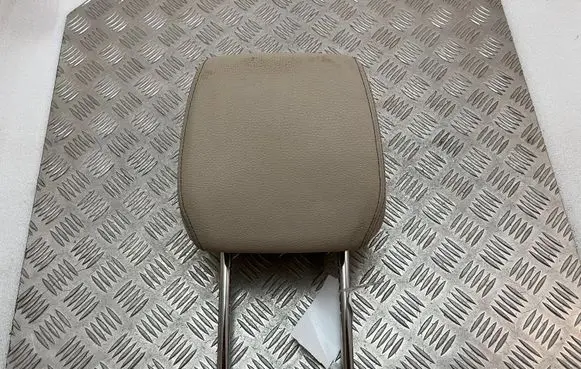 BMW 2 F22 F23 Front seat headrest 