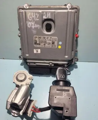 Mercedes-Benz E W211 Engine ECU kit and lock set A6421504777 CR41230L6ZYL 0281013993