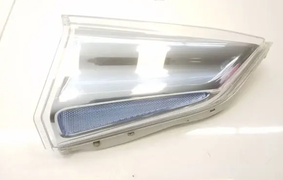 Nissan Leaf I (ZE0) Headlight/headlamp