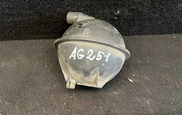 Volkswagen Touran I Vacuum air tank 7M0129808