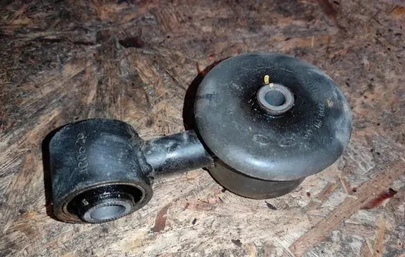 KIA Sorento Gearbox mount 219142W000