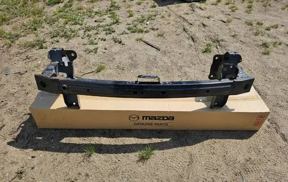 Mazda 5 Front bumper support beam