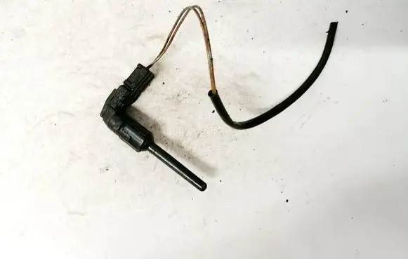 Mercedes-Benz E W210 Coolant level sensor 2105450024 5923-01