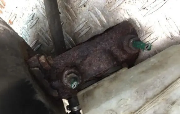 Renault Megane I Master brake cylinder