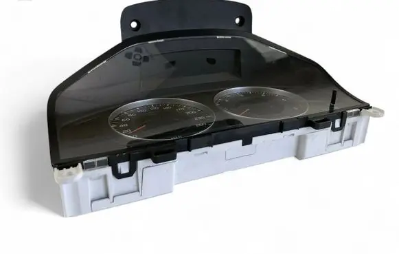 Volvo V70 Speedometer (instrument cluster) 31270899AA