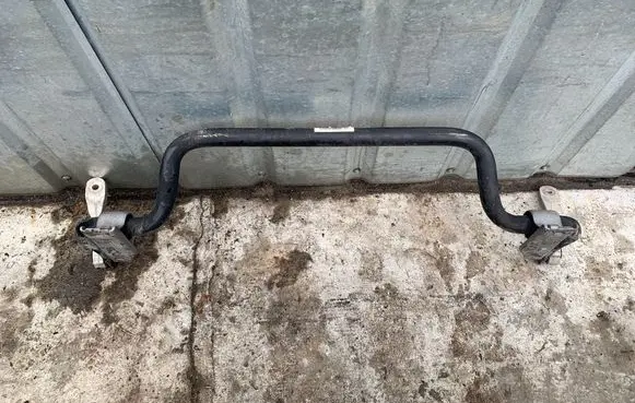 Mercedes-Benz C W205 Front anti-roll bar/sway bar A2053230465