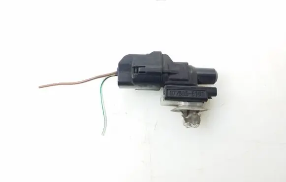 Toyota Corolla E120 E130 Outside/exterior temperature sensor 8879022131
