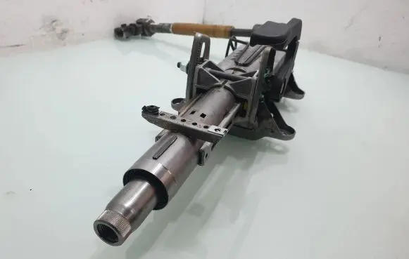 Volkswagen Touareg II Steering wheel axle 7P6419501CQ