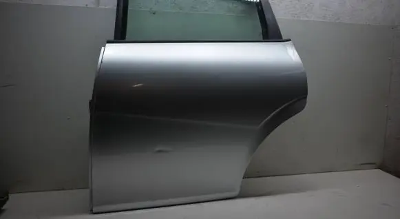 Seat Leon (1P) Rear door