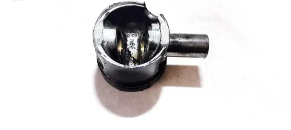 Piston