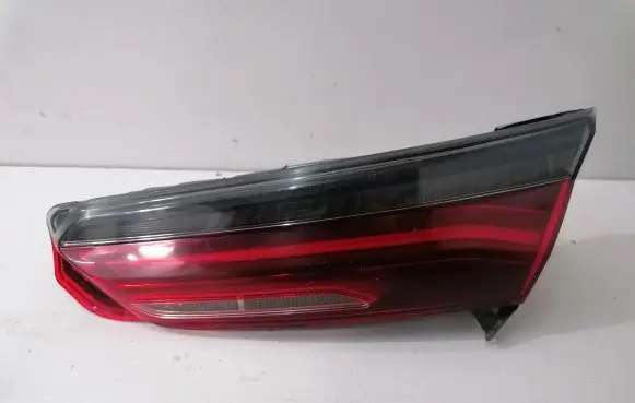 BMW 8 G14 Tailgate rear/tail lights 7445780
