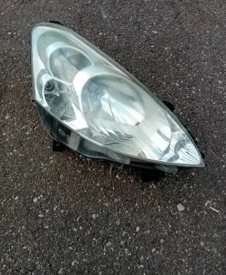 Peugeot Partner Headlight/headlamp 89318005