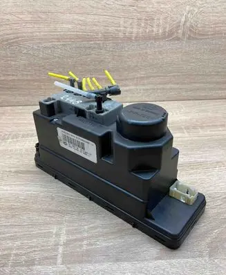 Mercedes-Benz E W210 Central locking vacuum pump 2108002448 00782836