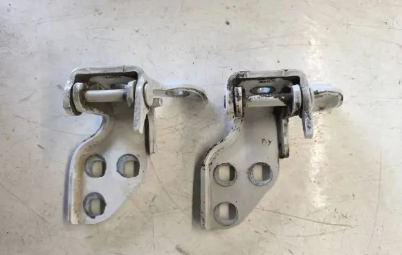 Front door hinge set