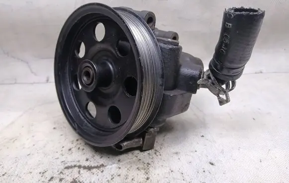 Ford Mondeo MK II Power steering pump HBD-FS