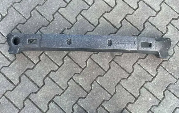 Volvo XC40 Front bumper foam support bar 31449345