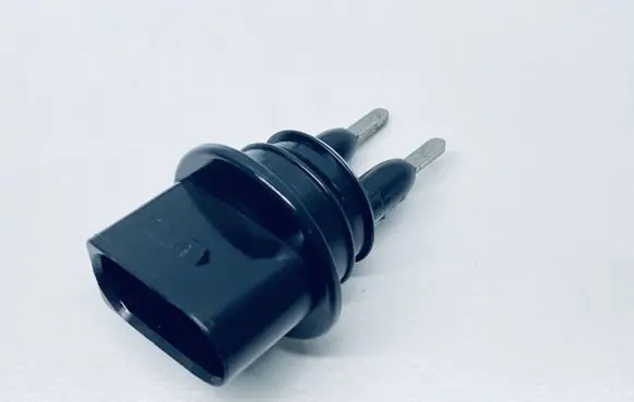 Volkswagen Golf VI Windshield washer fluid level sensor 7M0919376