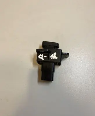 Toyota Hilux (AN10, AN20, AN30) Other switches/knobs/shifts 153984