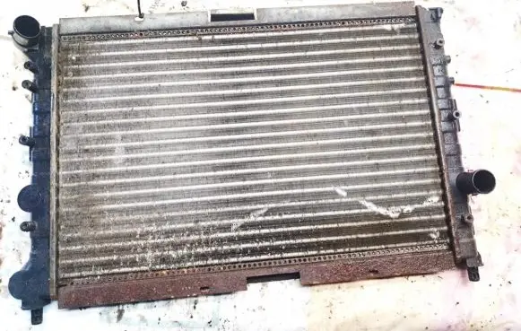 Alfa Romeo 156 Coolant radiator