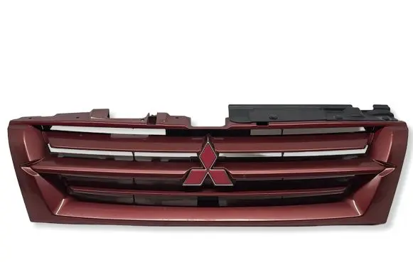Mitsubishi Pajero Front bumper upper radiator grill MR387981