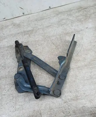 Opel Vectra B Tailgate/trunk/boot hinge 90508956
