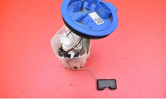 Skoda Octavia 985 In-tank fuel pump 5WA919051A