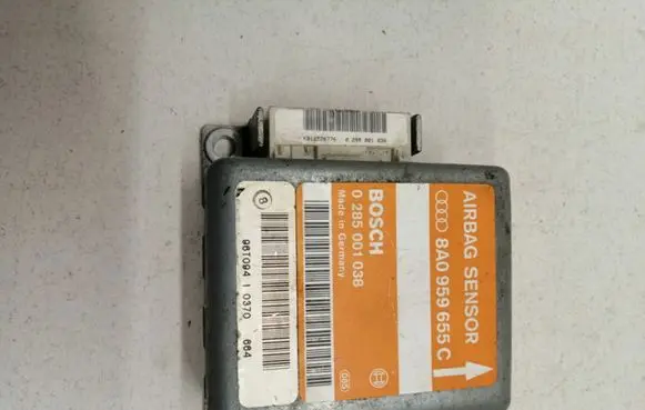Audi A4 S4 B5 8D Airbag control unit/module 8A0959655C 0285001038