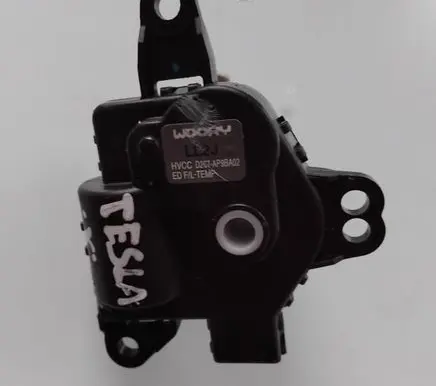 Tesla Model X A/C air flow flap actuator/motor 