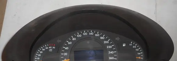 Mercedes-Benz C W203 Speedometer (instrument cluster) A2035406111