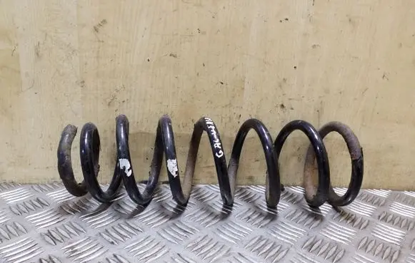 Toyota Corolla Verso E121 Rear coil spring