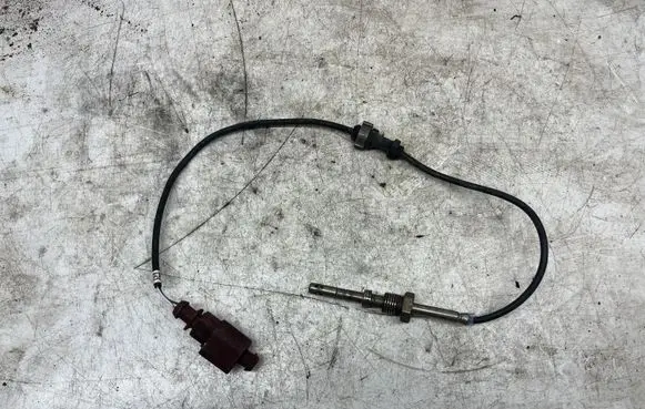 Volkswagen PASSAT B6 Exhaust gas temperature sensor 03L906088CE