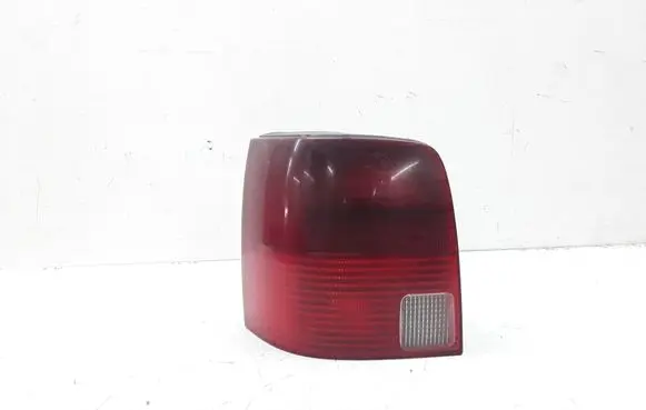 Volkswagen PASSAT B5 Rear/tail lights