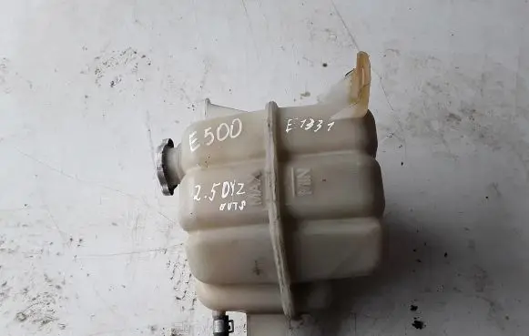 Nissan Navara Coolant expansion tank/reservoir