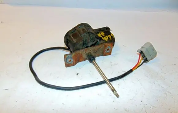 Volvo 850 Headlight wiper motor 6806150
