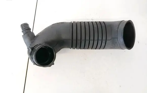 Audi A4 S4 B6 8E 8H Air intake hose/pipe 8e0129615