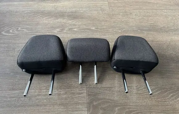 Nissan Ariya Front seat headrest VASV