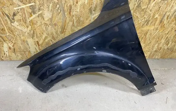 Audi Q7 4L Fender 4L0821105