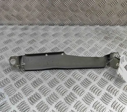 Volvo V60 Fender mounting bracket 31468233