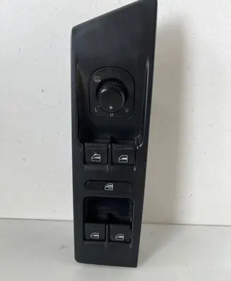 Volkswagen PASSAT B7 Electric window control switch 3AC857858A