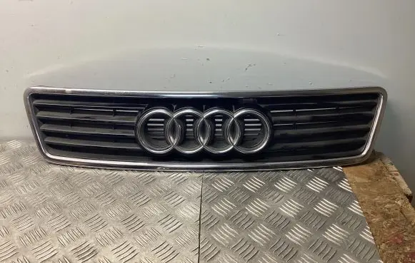 Audi A6 S6 C5 4B Front bumper upper radiator grill 4B0853651A