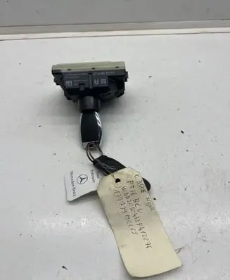 Mercedes-Benz C W205 Ignition lock A2229000012