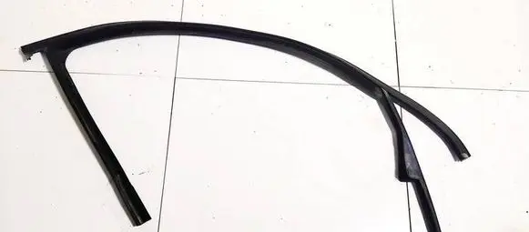 Volkswagen Golf V Rubber seal front coupe door 1k5837431