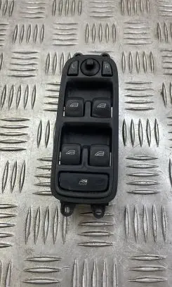 Volvo S60 Electric window control switch 31334345