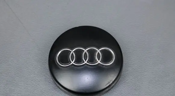 Audi A6 S6 C6 4F Original wheel cap 4B0601170