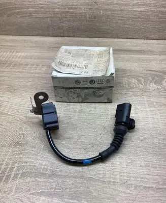Audi Q7 4L ABS wheel speed sensor 7L0907673A