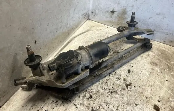 Honda FR-V Front wiper linkage 32238