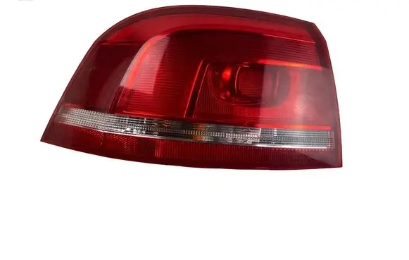 Volkswagen PASSAT B7 Rear/tail lights 3AF945095E
