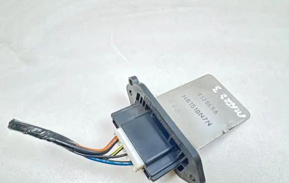 Mazda 3 I Heater blower motor/fan resistor HB151BN7N 4128E56
