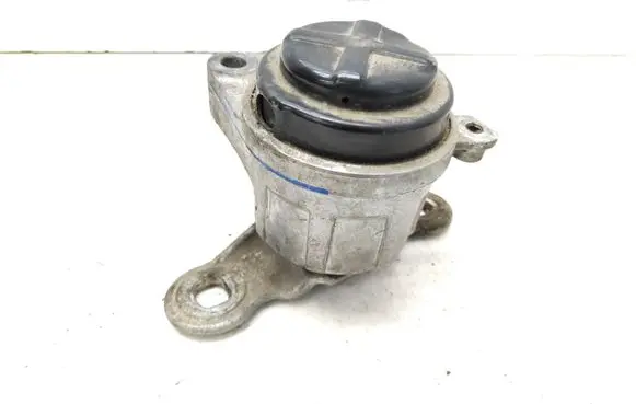 Ford Mondeo Mk III Engine mount bracket 2S716F012AD